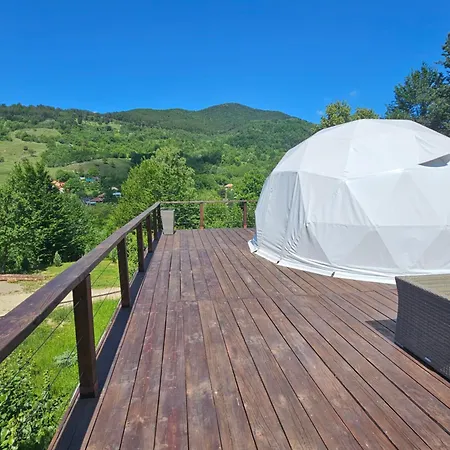 Cort de lux The Grand Prestige Igloo Gura Teghii